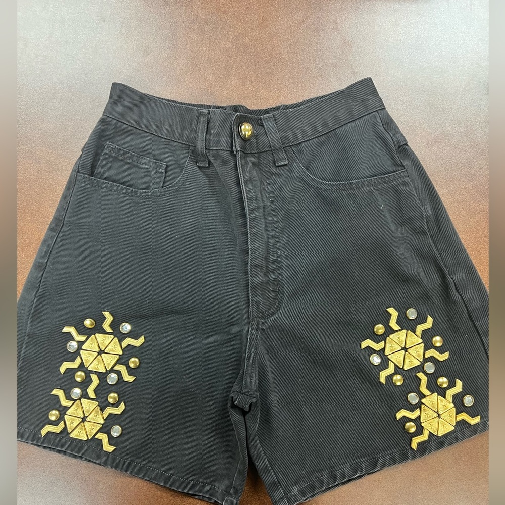 Robin Berry 90’s Vintage Decorative Shorts